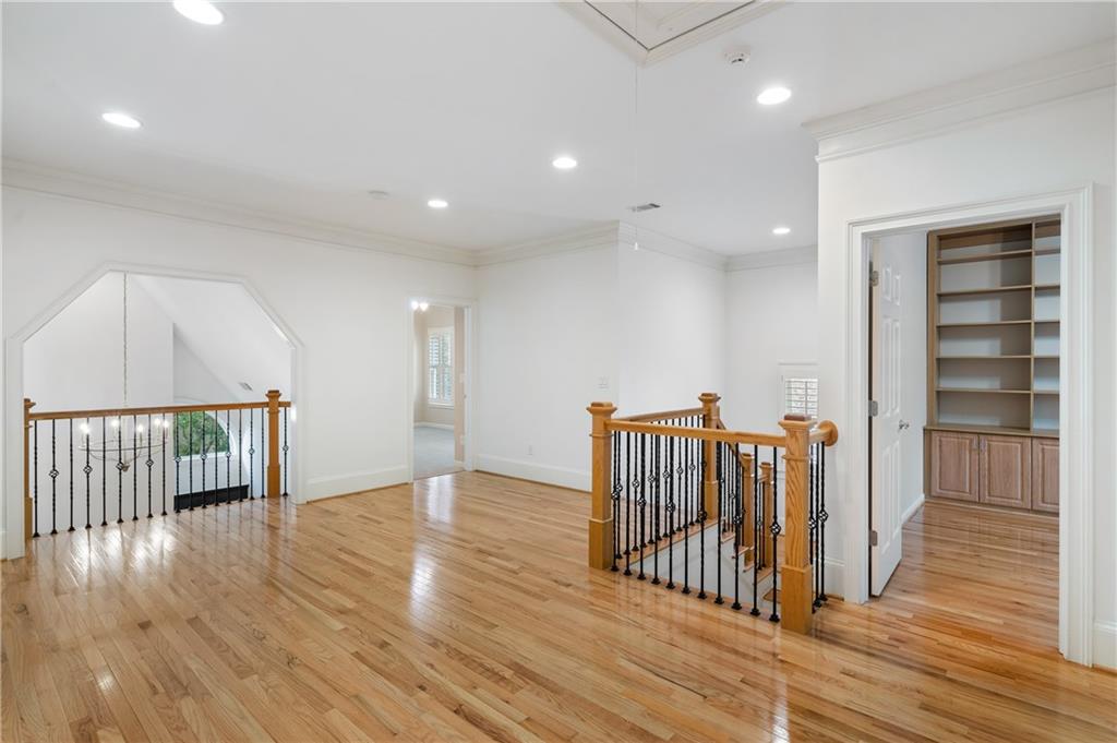 6337 Cotswold Lane, Atlanta, Georgia 30328, 5 Bedrooms Bedrooms, ,4 BathroomsBathrooms,Residential,Sold,6337 Cotswold Lane,7233787