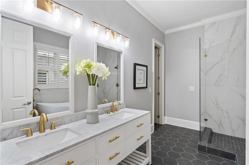 6337 Cotswold Lane, Atlanta, Georgia 30328, 5 Bedrooms Bedrooms, ,4 BathroomsBathrooms,Residential,Sold,6337 Cotswold Lane,7233787