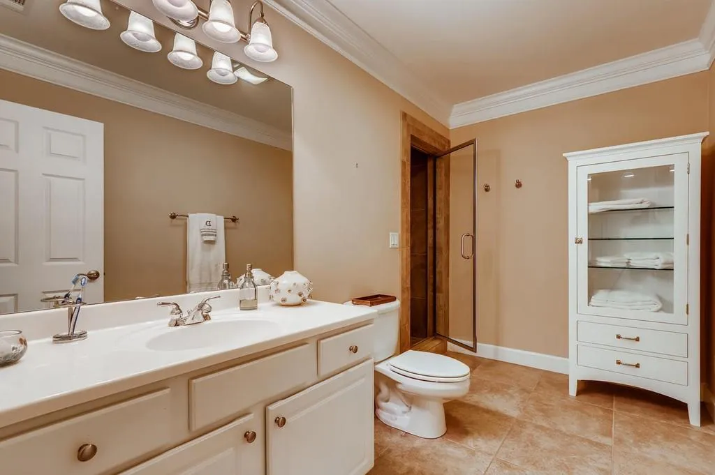 565 Trowbrook Road, Sandy Springs, Georgia 30350, 5 Bedrooms Bedrooms, ,4 BathroomsBathrooms,Residential,Sold,565 Trowbrook Road,6757403