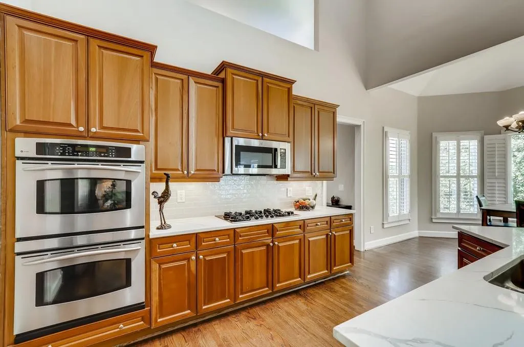 565 Trowbrook Road, Sandy Springs, Georgia 30350, 5 Bedrooms Bedrooms, ,4 BathroomsBathrooms,Residential,Sold,565 Trowbrook Road,6757403
