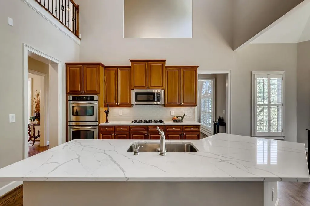 565 Trowbrook Road, Sandy Springs, Georgia 30350, 5 Bedrooms Bedrooms, ,4 BathroomsBathrooms,Residential,Sold,565 Trowbrook Road,6757403