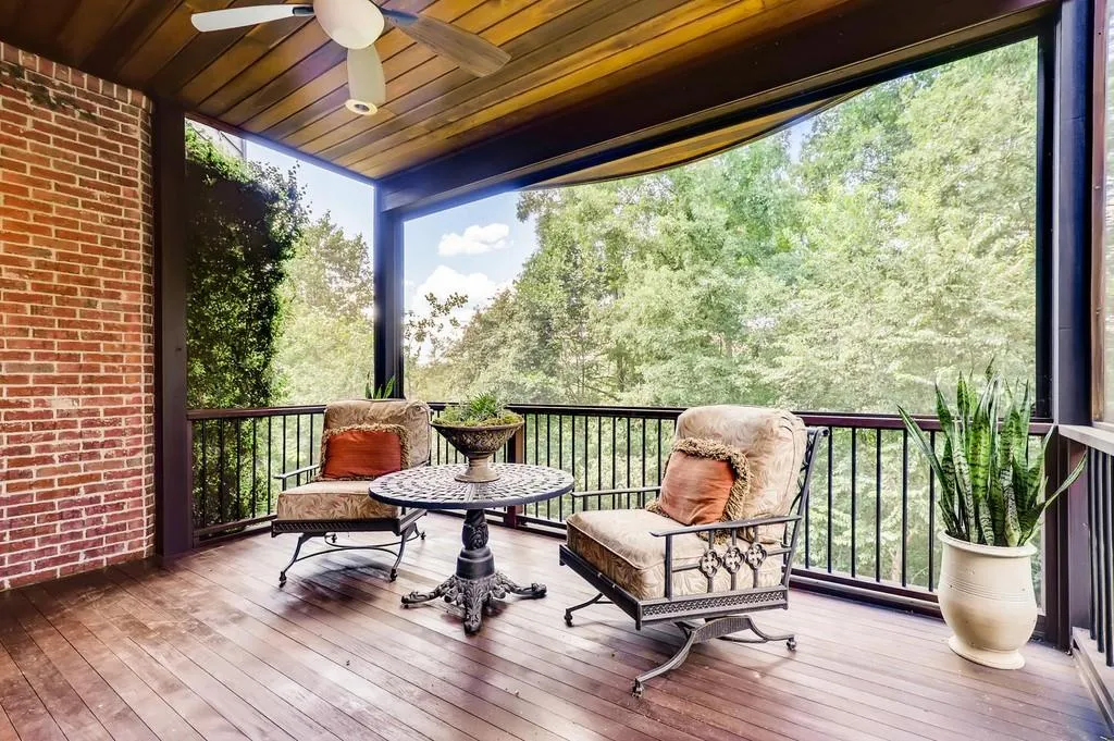 565 Trowbrook Road, Sandy Springs, Georgia 30350, 5 Bedrooms Bedrooms, ,4 BathroomsBathrooms,Residential,Sold,565 Trowbrook Road,6757403