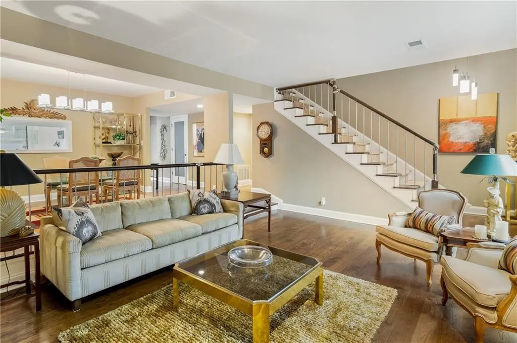 49 Prospect Place, Sandy Springs, Georgia 30328, 2 Bedrooms Bedrooms, ,2 BathroomsBathrooms,Residential,Sold,49 Prospect Place,7180448
