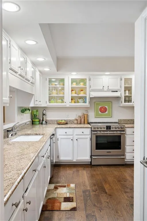 49 Prospect Place, Sandy Springs, Georgia 30328, 2 Bedrooms Bedrooms, ,2 BathroomsBathrooms,Residential,Sold,49 Prospect Place,7180448