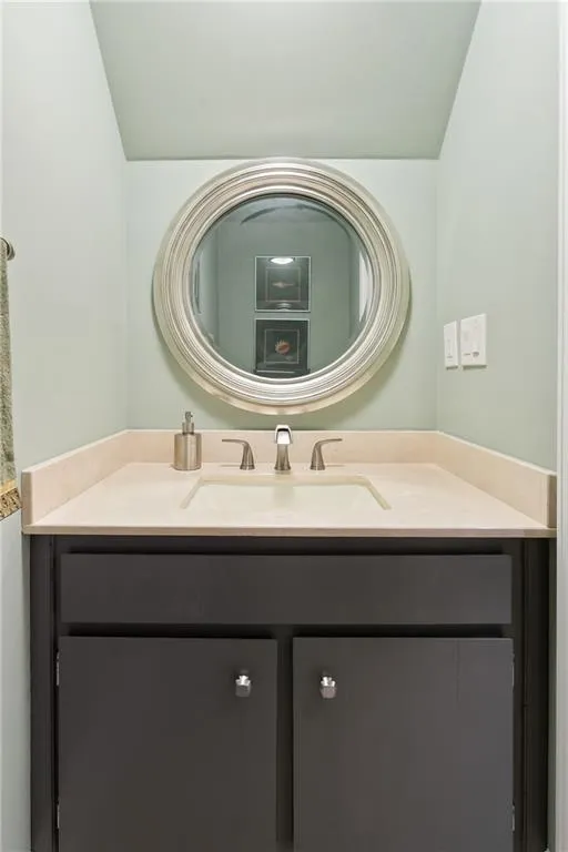 49 Prospect Place, Sandy Springs, Georgia 30328, 2 Bedrooms Bedrooms, ,2 BathroomsBathrooms,Residential,Sold,49 Prospect Place,7180448