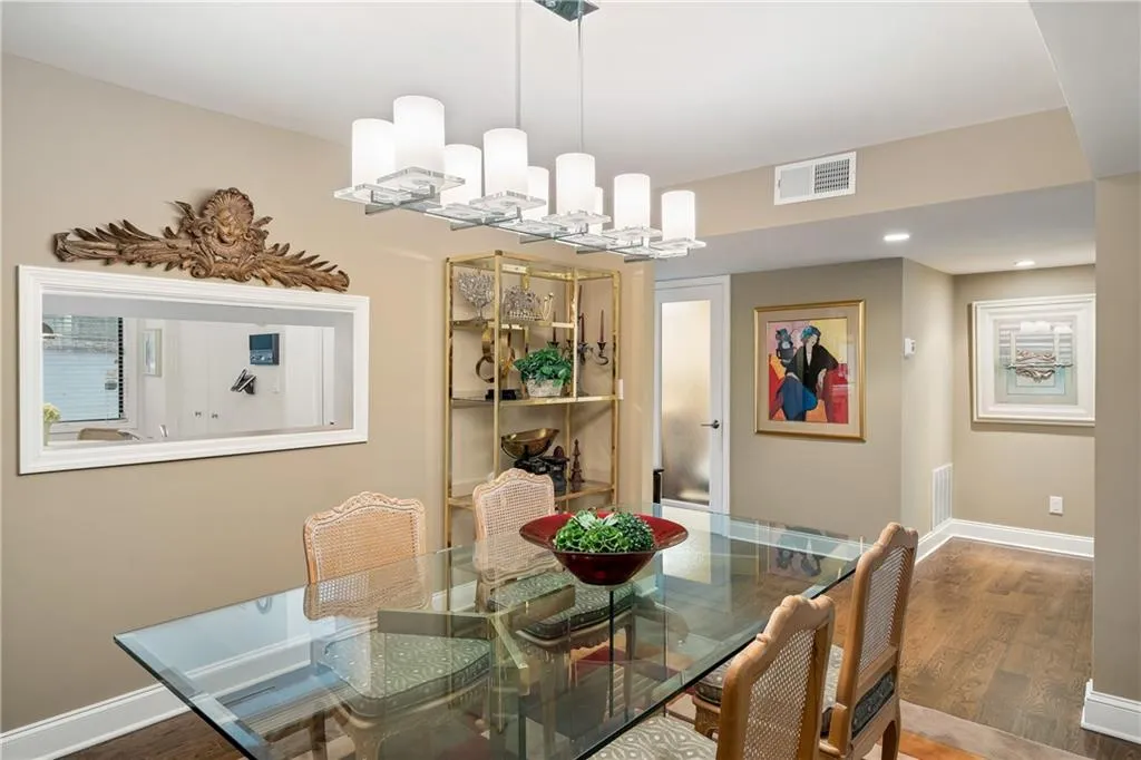 49 Prospect Place, Sandy Springs, Georgia 30328, 2 Bedrooms Bedrooms, ,2 BathroomsBathrooms,Residential,Sold,49 Prospect Place,7180448