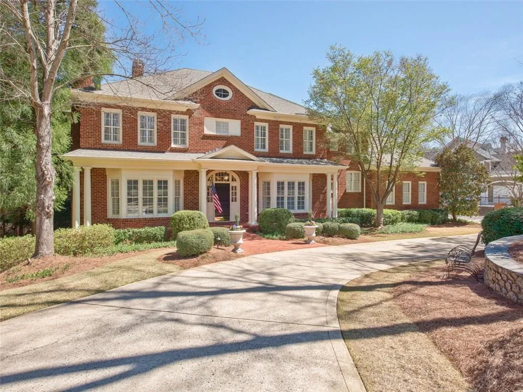 5605 Claire Rose Lane, Sandy Springs, Georgia 30327, 5 Bedrooms Bedrooms, ,6 BathroomsBathrooms,Residential,Sold,5605 Claire Rose Lane,5663446