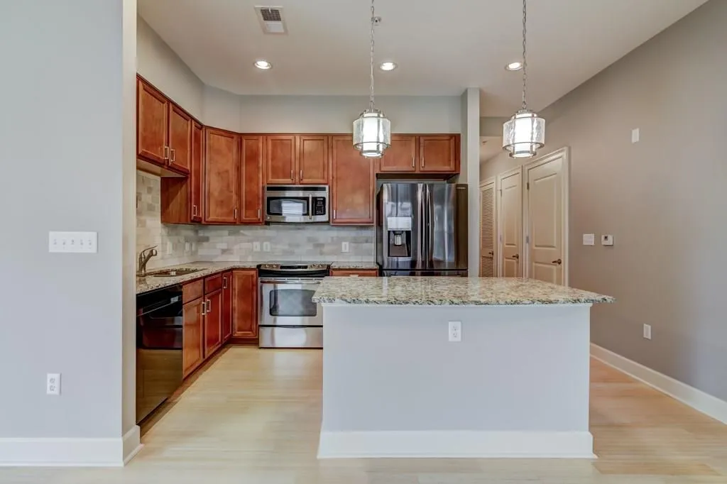 200 River Vista Drive Unit 708, Atlanta, Georgia 30339, 2 Bedrooms Bedrooms, ,2 BathroomsBathrooms,Residential,Sold,200 River Vista Drive Unit 708,5918480