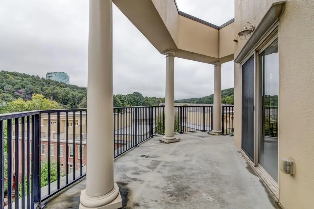 200 River Vista Drive Unit 708, Atlanta, Georgia 30339, 2 Bedrooms Bedrooms, ,2 BathroomsBathrooms,Residential,Sold,200 River Vista Drive Unit 708,5918480
