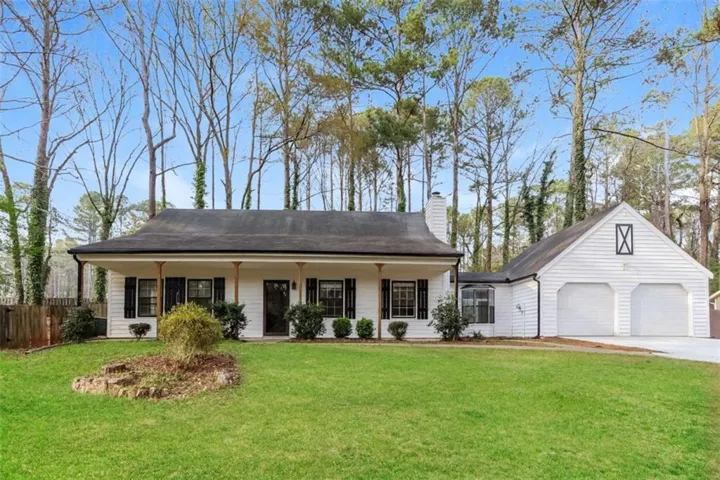 105 Spur Ridge, Peachtree City, Georgia 30269