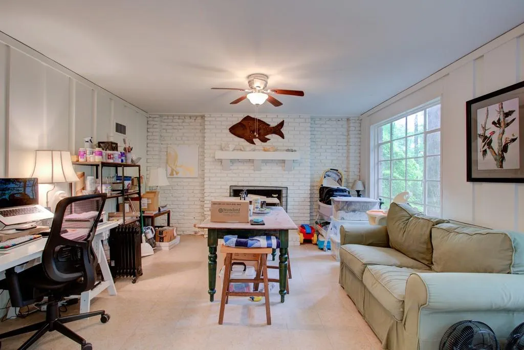 380 Pine Forest Road, Atlanta, Georgia 30342, 3 Bedrooms Bedrooms, ,2 BathroomsBathrooms,Residential,Sold,380 Pine Forest Road,6876302