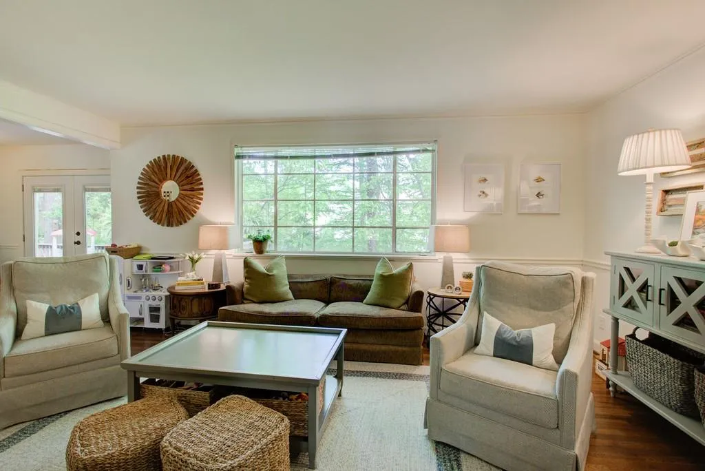 380 Pine Forest Road, Atlanta, Georgia 30342, 3 Bedrooms Bedrooms, ,2 BathroomsBathrooms,Residential,Sold,380 Pine Forest Road,6876302