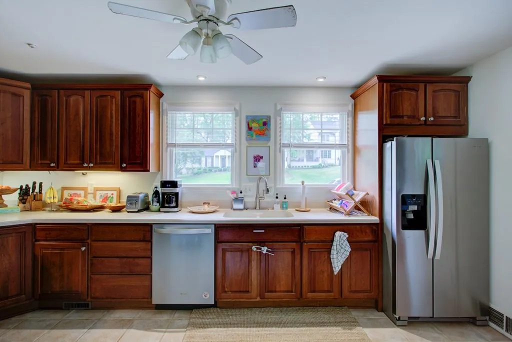 380 Pine Forest Road, Atlanta, Georgia 30342, 3 Bedrooms Bedrooms, ,2 BathroomsBathrooms,Residential,Sold,380 Pine Forest Road,6876302