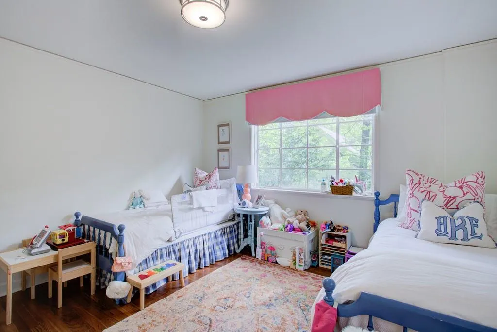 380 Pine Forest Road, Atlanta, Georgia 30342, 3 Bedrooms Bedrooms, ,2 BathroomsBathrooms,Residential,Sold,380 Pine Forest Road,6876302