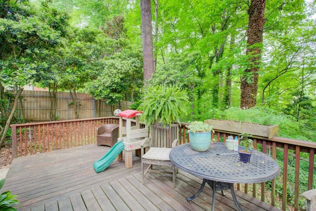 380 Pine Forest Road, Atlanta, Georgia 30342, 3 Bedrooms Bedrooms, ,2 BathroomsBathrooms,Residential,Sold,380 Pine Forest Road,6876302