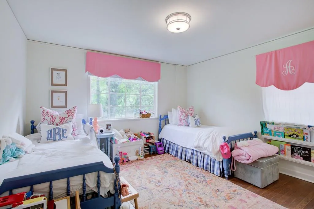380 Pine Forest Road, Atlanta, Georgia 30342, 3 Bedrooms Bedrooms, ,2 BathroomsBathrooms,Residential,Sold,380 Pine Forest Road,6876302
