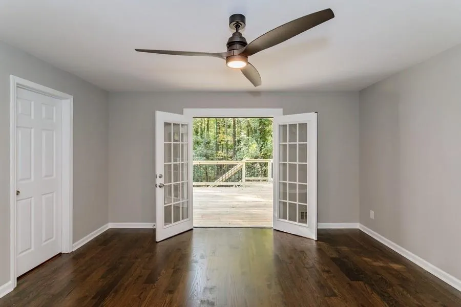 1555 Sunnybrook Farm Road, Sandy Springs, Georgia 30350, 5 Bedrooms Bedrooms, ,4 BathroomsBathrooms,Residential,Sold,1555 Sunnybrook Farm Road,6867951