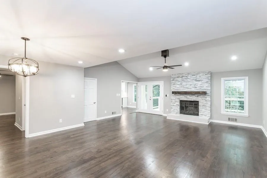 1555 Sunnybrook Farm Road, Sandy Springs, Georgia 30350, 5 Bedrooms Bedrooms, ,4 BathroomsBathrooms,Residential,Sold,1555 Sunnybrook Farm Road,6867951
