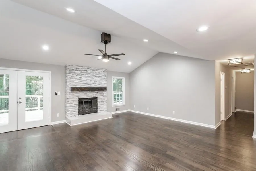 1555 Sunnybrook Farm Road, Sandy Springs, Georgia 30350, 5 Bedrooms Bedrooms, ,4 BathroomsBathrooms,Residential,Sold,1555 Sunnybrook Farm Road,6867951