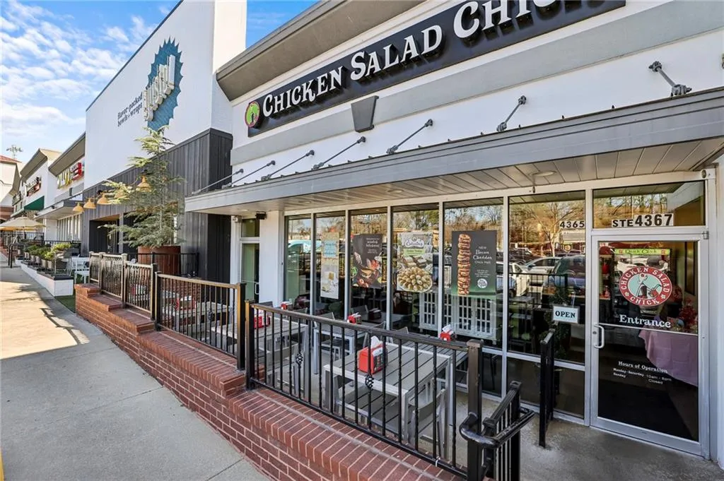 Neighborhood eateries