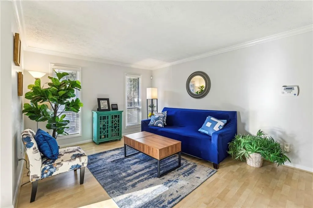 5153 Roswell Road Unit 10, Atlanta, Georgia 30342, 1 Bedroom Bedrooms, ,1 BathroomBathrooms,Residential,Sold,5153 Roswell Road Unit 10,7526071