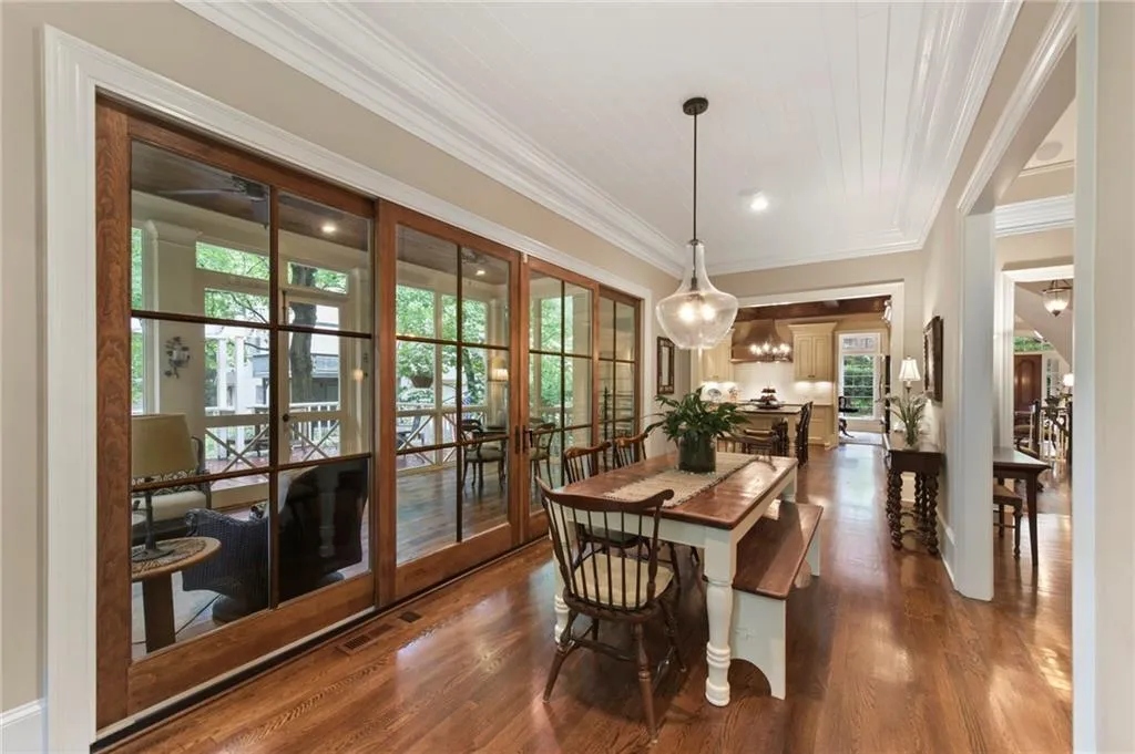 140 Tamarisk Drive, Atlanta, Georgia 30342, 5 Bedrooms Bedrooms, ,4 BathroomsBathrooms,Residential,Sold,140 Tamarisk Drive,6770826