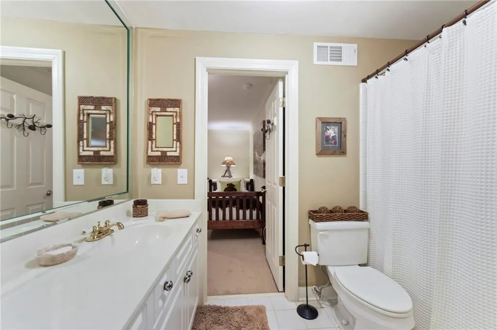 140 Tamarisk Drive, Atlanta, Georgia 30342, 5 Bedrooms Bedrooms, ,4 BathroomsBathrooms,Residential,Sold,140 Tamarisk Drive,6770826