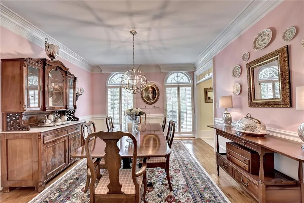 3000 Spalding Drive, Sandy Springs, Georgia 30350, 5 Bedrooms Bedrooms, ,4 BathroomsBathrooms,Residential,Sold,3000 Spalding Drive,6724112