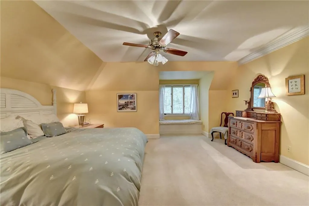3000 Spalding Drive, Sandy Springs, Georgia 30350, 5 Bedrooms Bedrooms, ,4 BathroomsBathrooms,Residential,Sold,3000 Spalding Drive,6724112