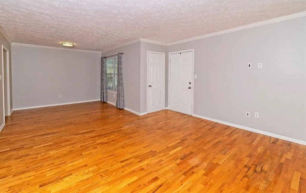 1150 Collier Road Nw Unit B5, Atlanta, Georgia 30318, 1 Bedroom Bedrooms, ,1 BathroomBathrooms,Residential,For Sale,1150 Collier Road Nw Unit B5,7667873