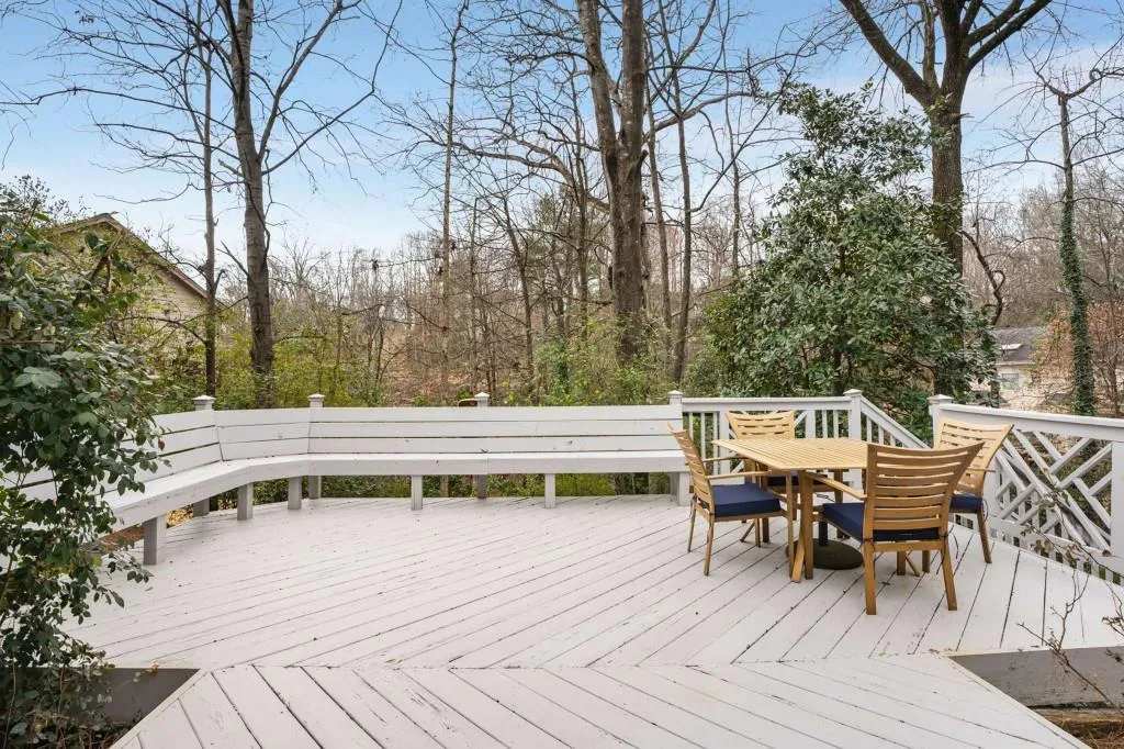 295 Bruton Way, Atlanta, Georgia 30342, 4 Bedrooms Bedrooms, ,4 BathroomsBathrooms,Residential,Sold,295 Bruton Way,7522980