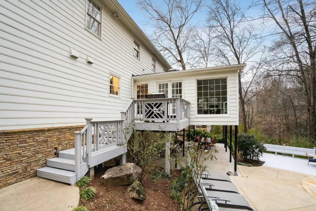 295 Bruton Way, Atlanta, Georgia 30342, 4 Bedrooms Bedrooms, ,4 BathroomsBathrooms,Residential,Sold,295 Bruton Way,7522980