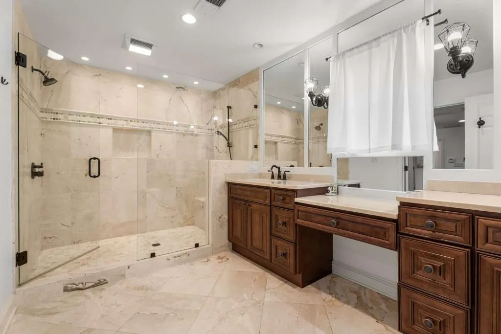 295 Bruton Way, Atlanta, Georgia 30342, 4 Bedrooms Bedrooms, ,4 BathroomsBathrooms,Residential,Sold,295 Bruton Way,7522980