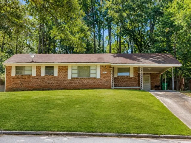 1994 Shannon Ridge Court, Decatur, Georgia 30032