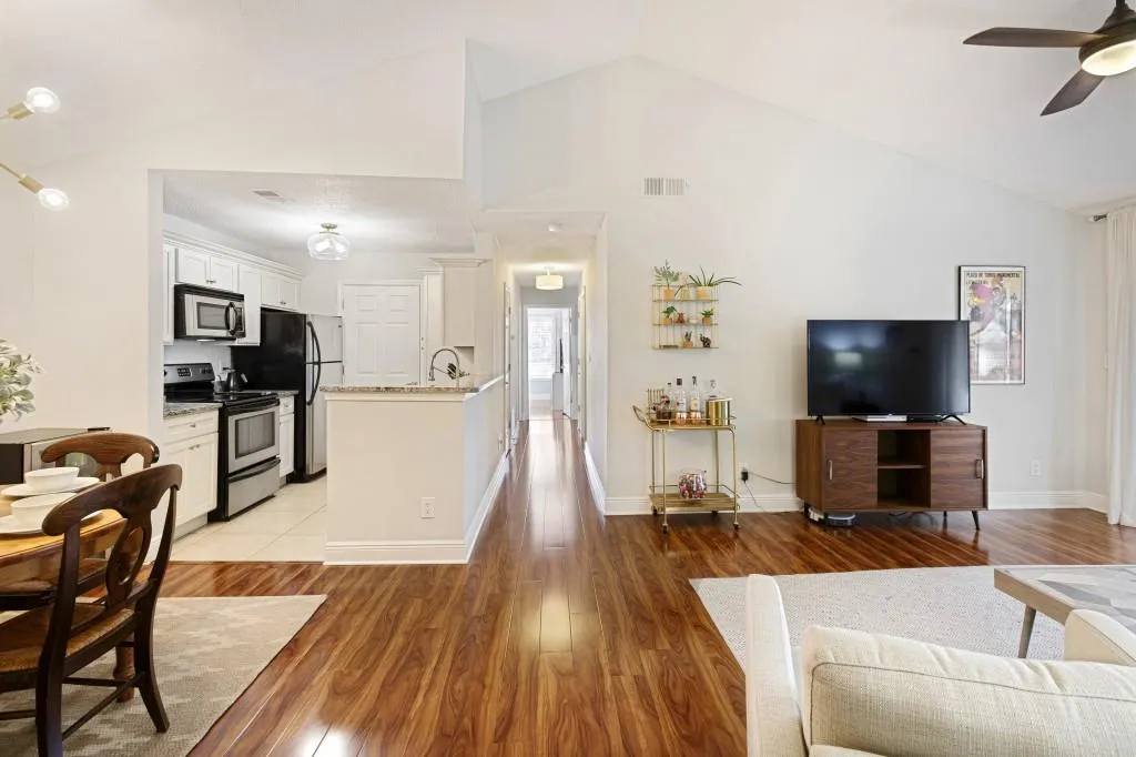 5302 Santa Fe Parkway, Sandy Springs, Georgia 30350, 3 Bedrooms Bedrooms, ,2 BathroomsBathrooms,Residential,Sold,5302 Santa Fe Parkway,7002666 5302 Santa Fe Parkway, Sandy Springs, Georgia 30350, 3 Bedrooms Bedrooms, ,2 BathroomsBathrooms,Residential,Sold,5302 Santa Fe Parkway,7002666