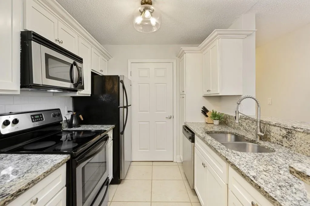 5302 Santa Fe Parkway, Sandy Springs, Georgia 30350, 3 Bedrooms Bedrooms, ,2 BathroomsBathrooms,Residential,Sold,5302 Santa Fe Parkway,7002666 5302 Santa Fe Parkway, Sandy Springs, Georgia 30350, 3 Bedrooms Bedrooms, ,2 BathroomsBathrooms,Residential,Sold,5302 Santa Fe Parkway,7002666