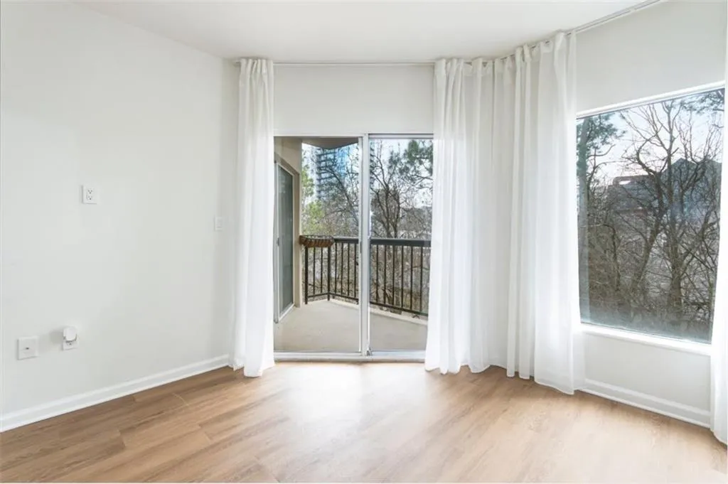 1 Biscayne Drive Unit 304, Atlanta, Georgia 30309, 1 Bedroom Bedrooms, 0 ,1 BathroomBathrooms,Residential,For Sale,1 Biscayne Drive Unit 304,7721905