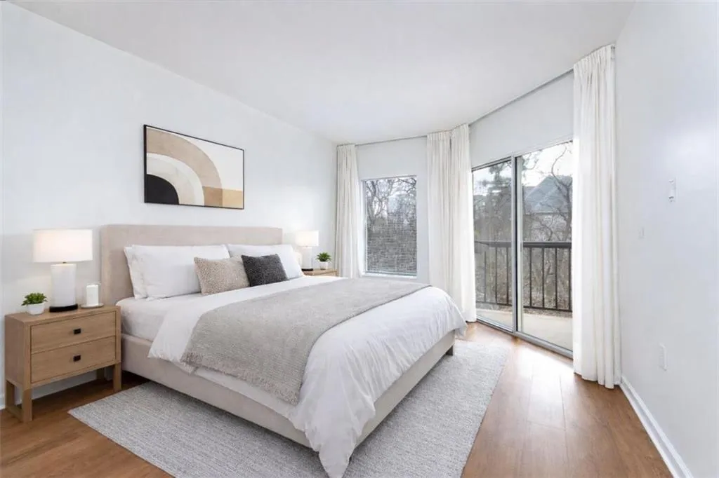 1 Biscayne Drive Unit 304, Atlanta, Georgia 30309, 1 Bedroom Bedrooms, 0 ,1 BathroomBathrooms,Residential,For Sale,1 Biscayne Drive Unit 304,7721905