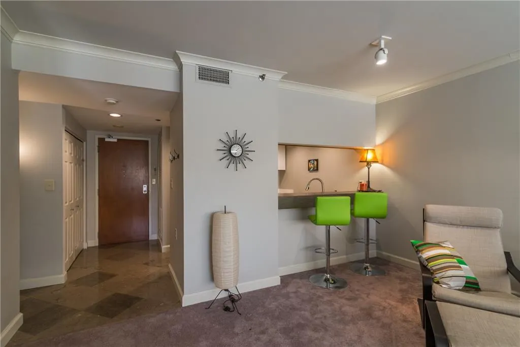 1130 Piedmont Avenue Ne Unit 405, Atlanta, Georgia 30309, 1 Bedroom Bedrooms, ,1 BathroomBathrooms,Residential,Sold,1130 Piedmont Avenue Ne Unit 405,5651266