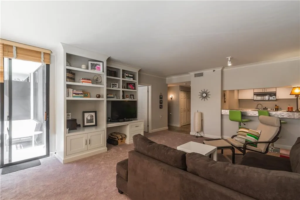 1130 Piedmont Avenue Ne Unit 405, Atlanta, Georgia 30309, 1 Bedroom Bedrooms, ,1 BathroomBathrooms,Residential,Sold,1130 Piedmont Avenue Ne Unit 405,5651266