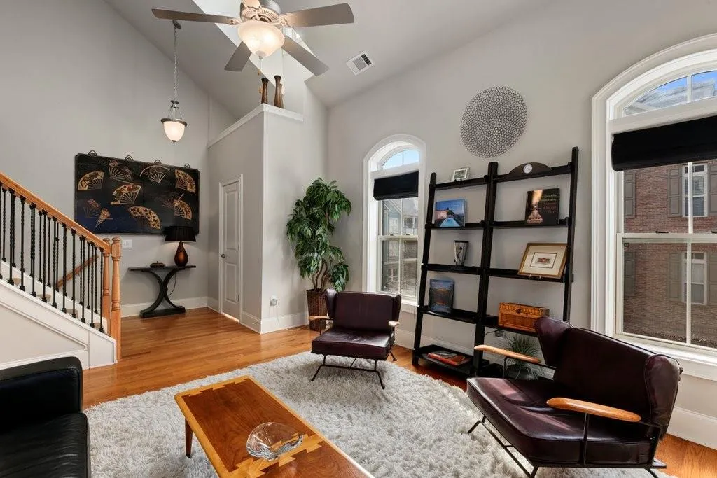 753 Berrydale Drive, Sandy Springs, Georgia 30328, 2 Bedrooms Bedrooms, ,2 BathroomsBathrooms,Residential,Sold,753 Berrydale Drive,6930047
