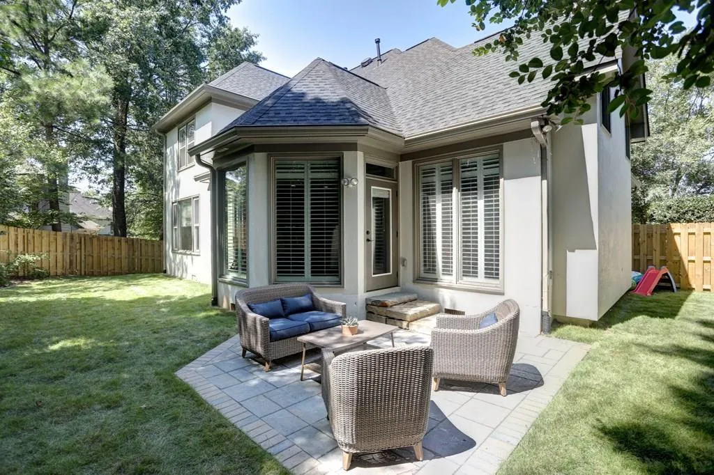 325 Spalding Gates Court, Atlanta, Georgia 30328, 4 Bedrooms Bedrooms, ,2 BathroomsBathrooms,Residential,Sold,325 Spalding Gates Court,5905941