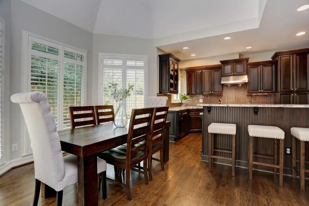 325 Spalding Gates Court, Atlanta, Georgia 30328, 4 Bedrooms Bedrooms, ,2 BathroomsBathrooms,Residential,Sold,325 Spalding Gates Court,5905941