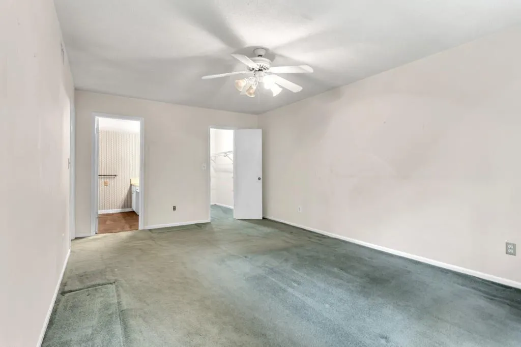 6851 Roswell Road Unit L-13, Sandy Springs, Georgia 30328, 3 Bedrooms Bedrooms, ,2 BathroomsBathrooms,Residential,Sold,6851 Roswell Road Unit L-13,7084099