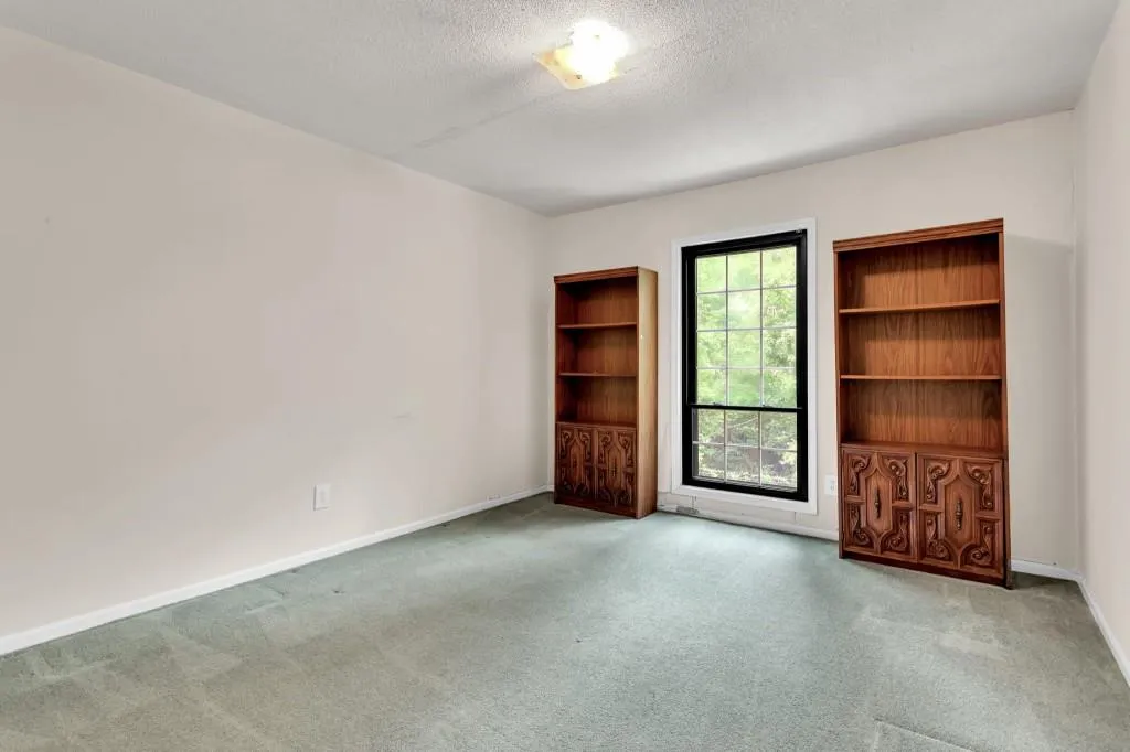 6851 Roswell Road Unit L-13, Sandy Springs, Georgia 30328, 3 Bedrooms Bedrooms, ,2 BathroomsBathrooms,Residential,Sold,6851 Roswell Road Unit L-13,7084099