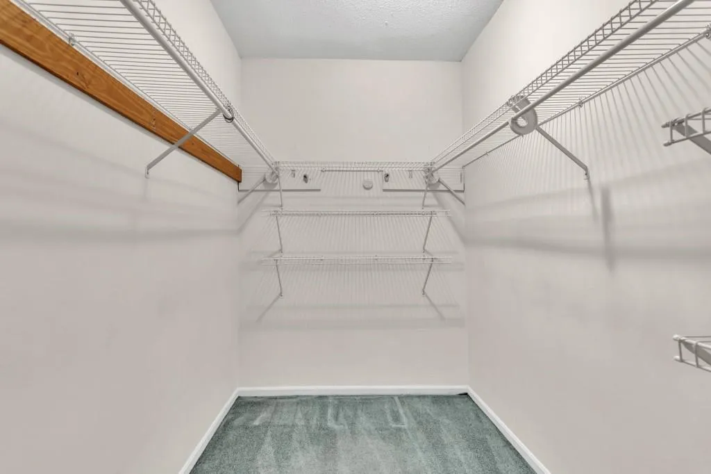 6851 Roswell Road Unit L-13, Sandy Springs, Georgia 30328, 3 Bedrooms Bedrooms, ,2 BathroomsBathrooms,Residential,Sold,6851 Roswell Road Unit L-13,7084099