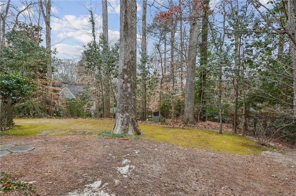 3781 Narmore Drive Ne, Atlanta, Georgia 30319, 4 Bedrooms Bedrooms, ,3 BathroomsBathrooms,Residential,For Sale,3781 Narmore Drive Ne,7631702