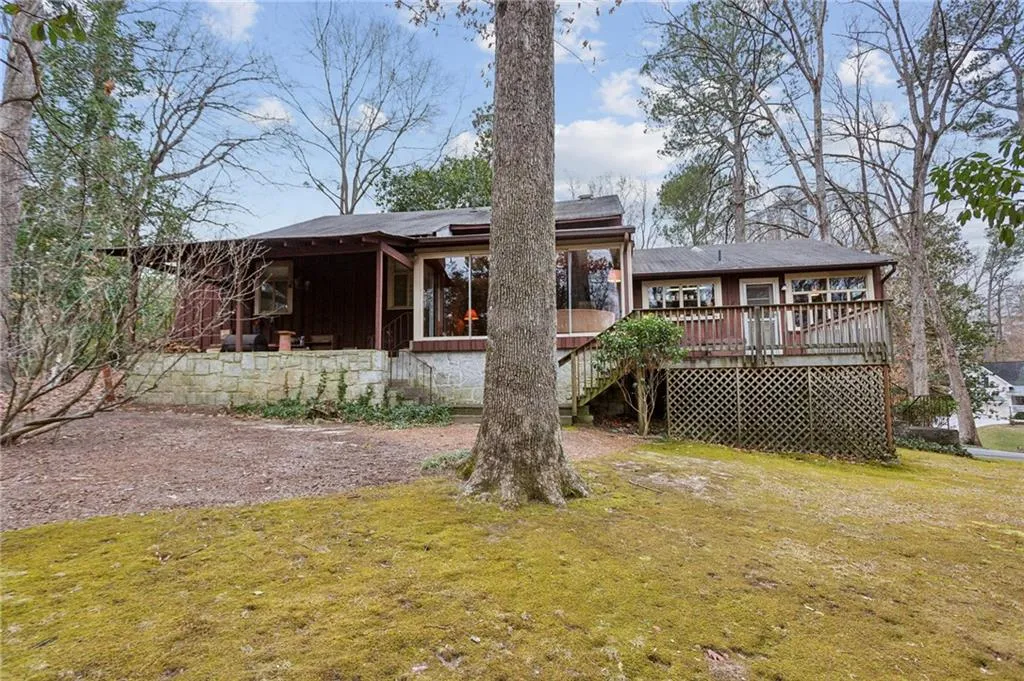 3781 Narmore Drive Ne, Atlanta, Georgia 30319, 4 Bedrooms Bedrooms, ,3 BathroomsBathrooms,Residential,For Sale,3781 Narmore Drive Ne,7631702