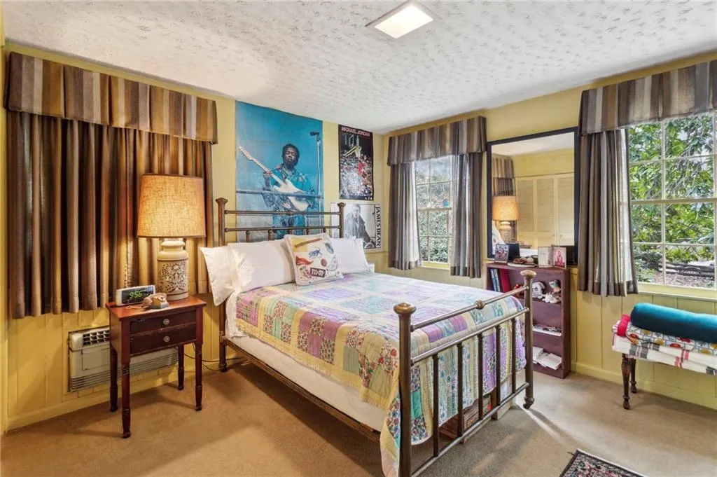3781 Narmore Drive Ne, Atlanta, Georgia 30319, 4 Bedrooms Bedrooms, ,3 BathroomsBathrooms,Residential,For Sale,3781 Narmore Drive Ne,7631702