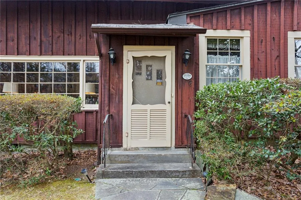 3781 Narmore Drive Ne, Atlanta, Georgia 30319, 4 Bedrooms Bedrooms, ,3 BathroomsBathrooms,Residential,For Sale,3781 Narmore Drive Ne,7631702